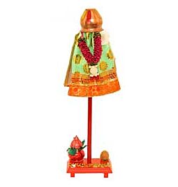 Shop Gudi voor Gudi Padwa Festival - Diverse kleuren, 30 cm online – met Ekirana voor alleen maar € 15,99 /